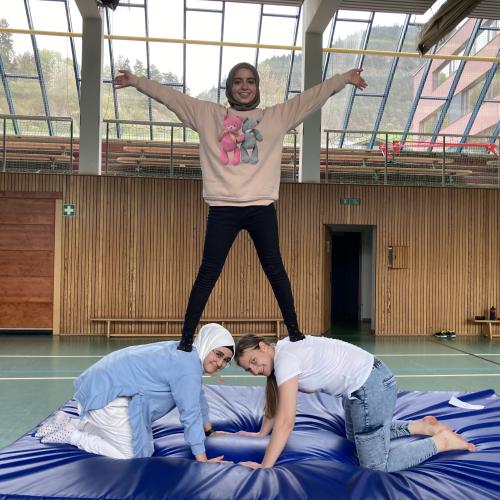 Akrobatik im Turnunterricht